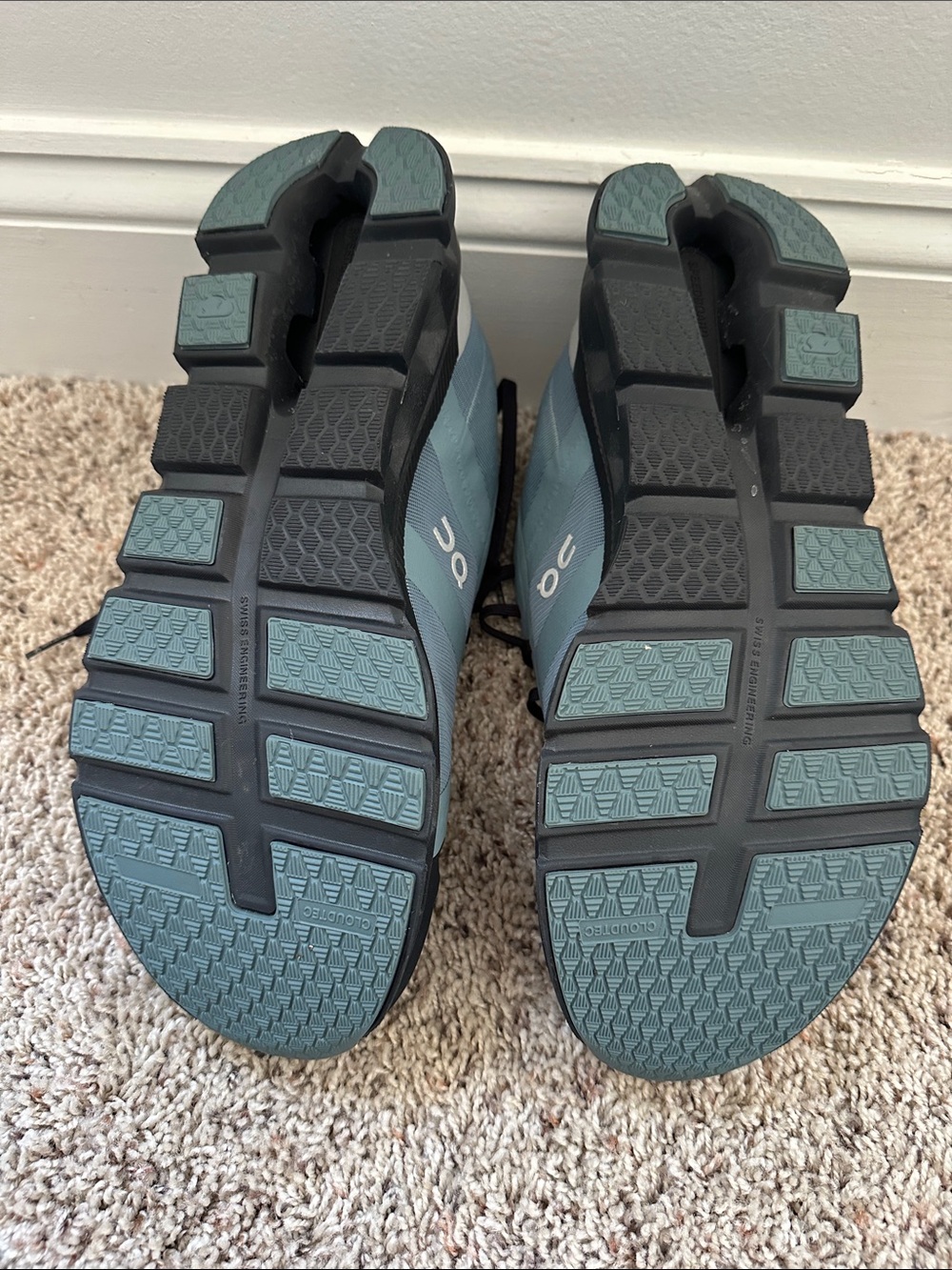 On Running Cloudrunner weatherproof Men's Black and Teal Athletic Running Shoes - Picture 3 of 3
